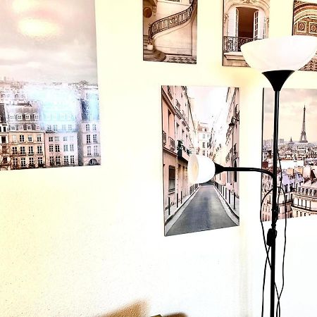 Panoramic Lil' Paris Bucharest Exterior photo